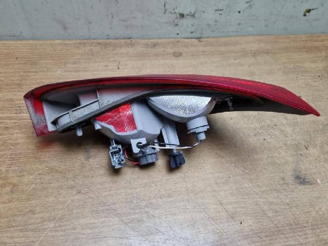 Đèn Hậu Miếng Trong Bên Trái Trái Ford Focus Mã phụ tùng bm5113a603ad