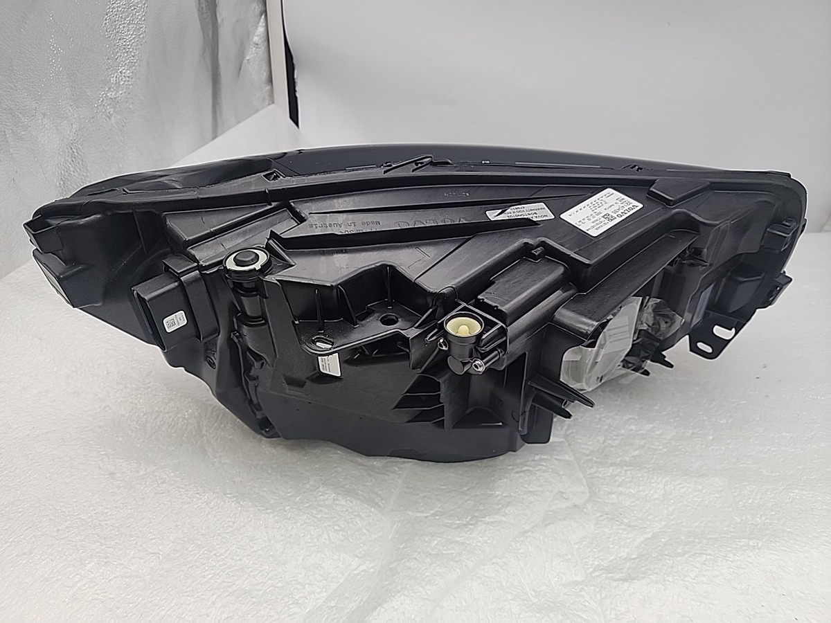 Chân Máy Sau 3.0 Ford Escape Mã phụ tùng EV9039040