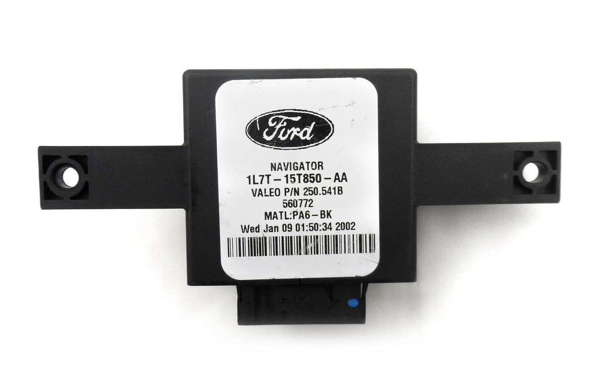Cửa Cốp Hậu Ford Everest Mã phụ tùng ua6g62020