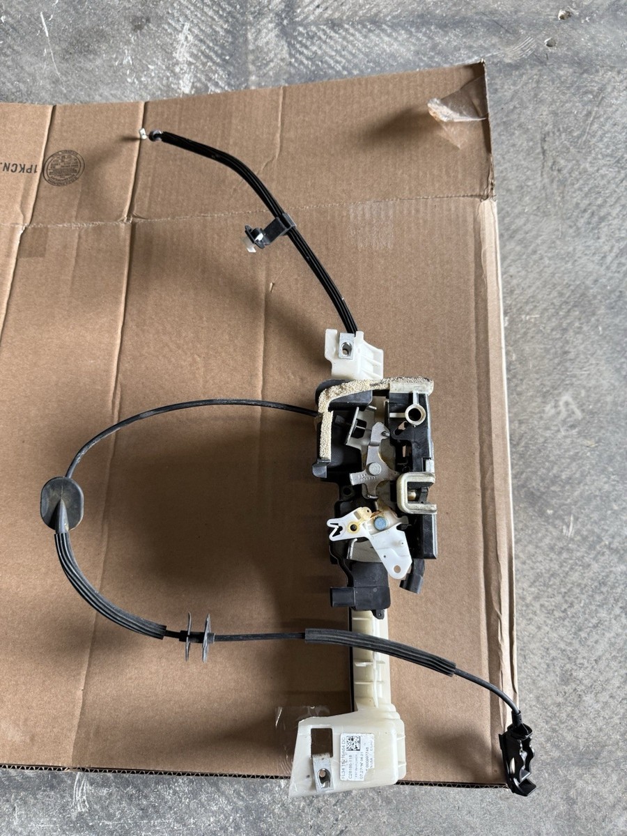 Ổ Khóa Ngậm Cánh Cửa Lùa Ford Transit Mã phụ tùng 1c15b264a00hd