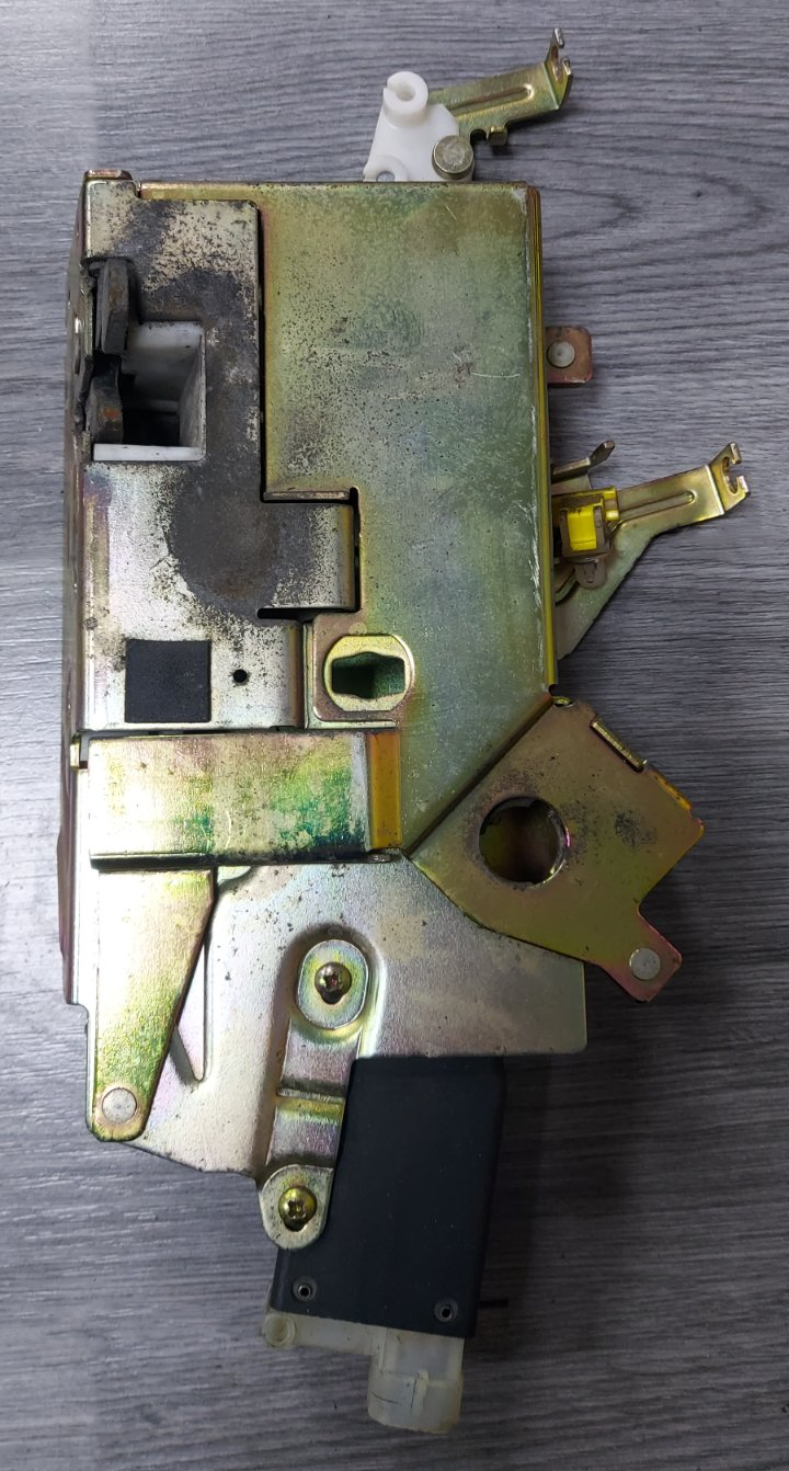Ổ Khóa Ngậm Cánh Cửa Lùa Ford Transit Mã phụ tùng 1c15b264a00hd