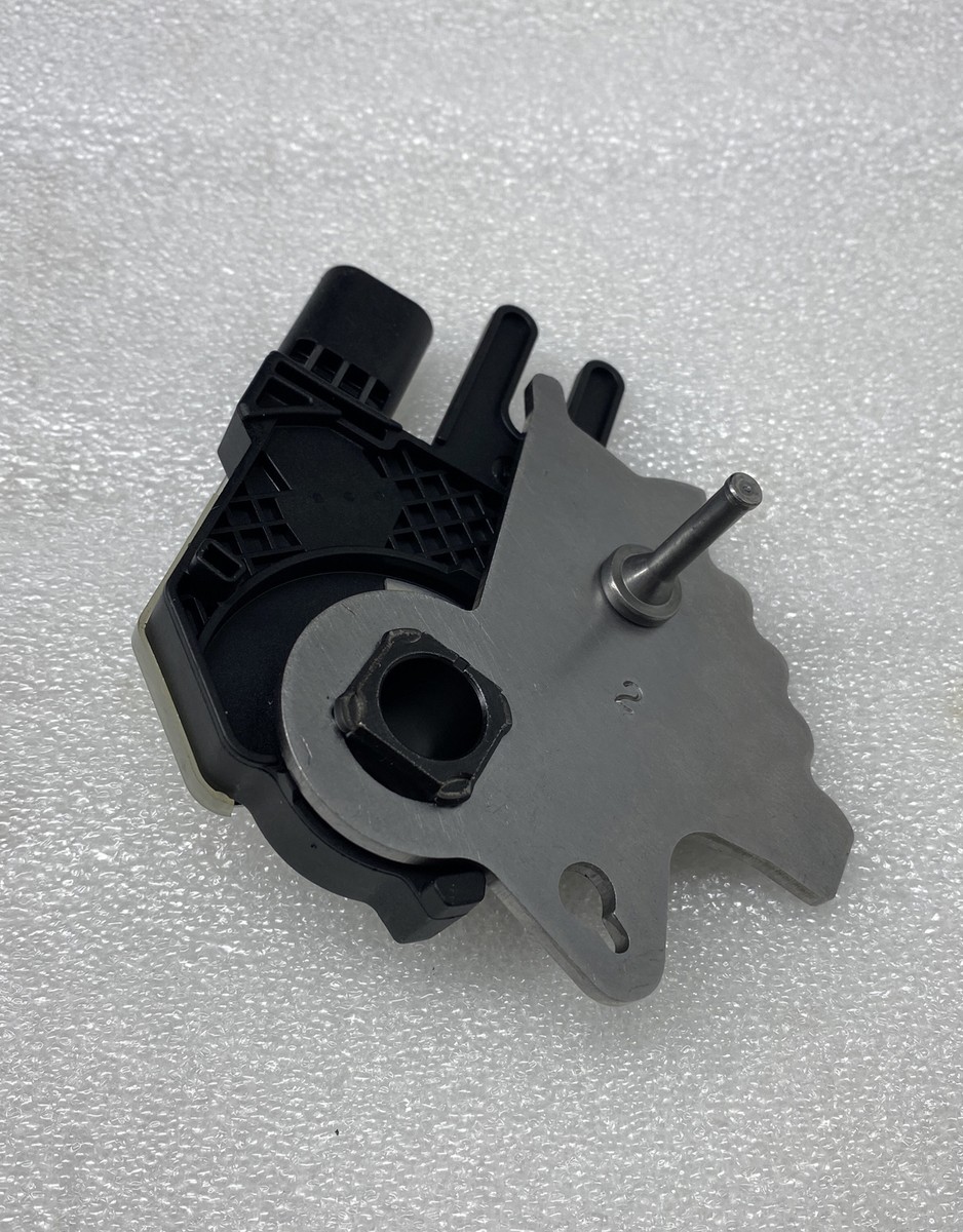 Két Làm Mát Dầu Hộp Số Tự Động Ford Ecosport Mã phụ tùng gn1z7a095h