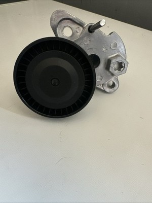 Cụm Tăng Tổng Ford Ranger Mã phụ tùng uh0115980a