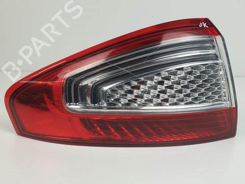 Đèn Hậu Ngoài Trái Ford Mondeo Mã phụ tùng 7S7113405