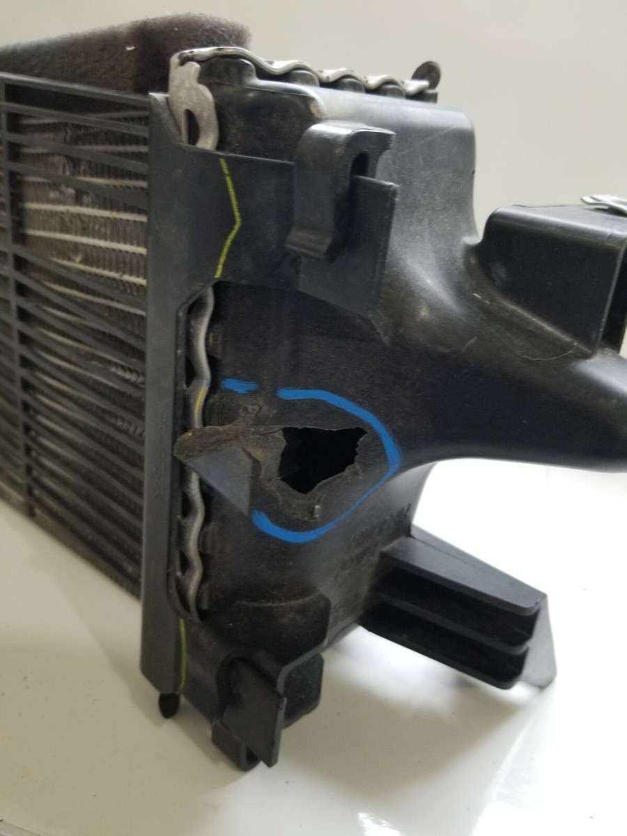 Két Làm Mát Turbo Ford Focus Mã phụ tùng F1F18d048ab