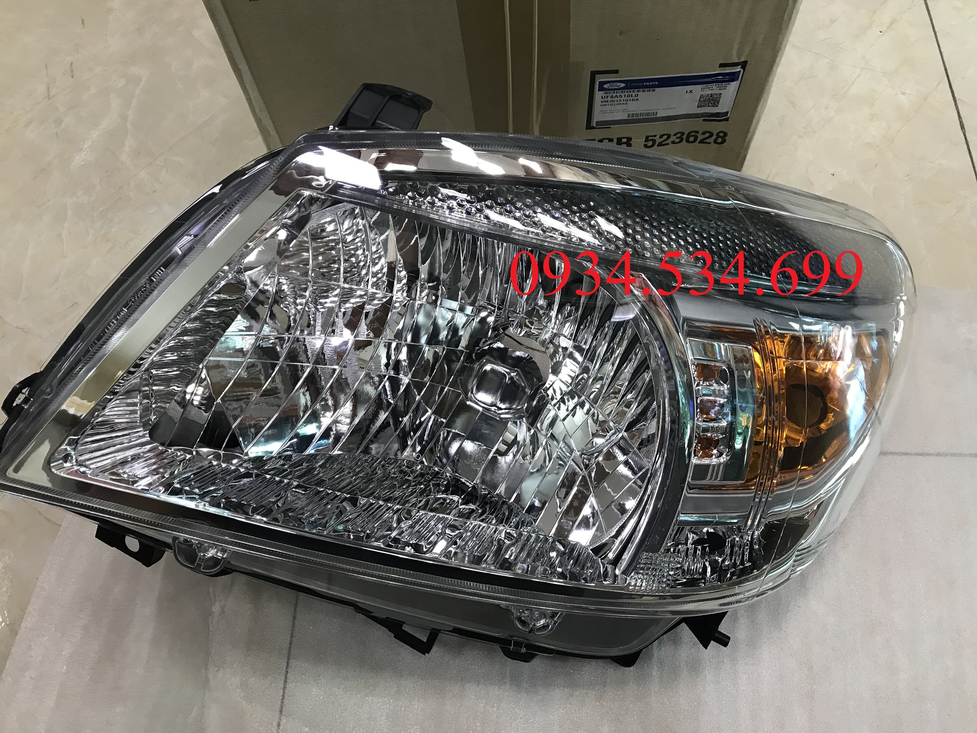 Đèn Pha Phải Ford Ranger Mã phụ tùng UF6A510K0