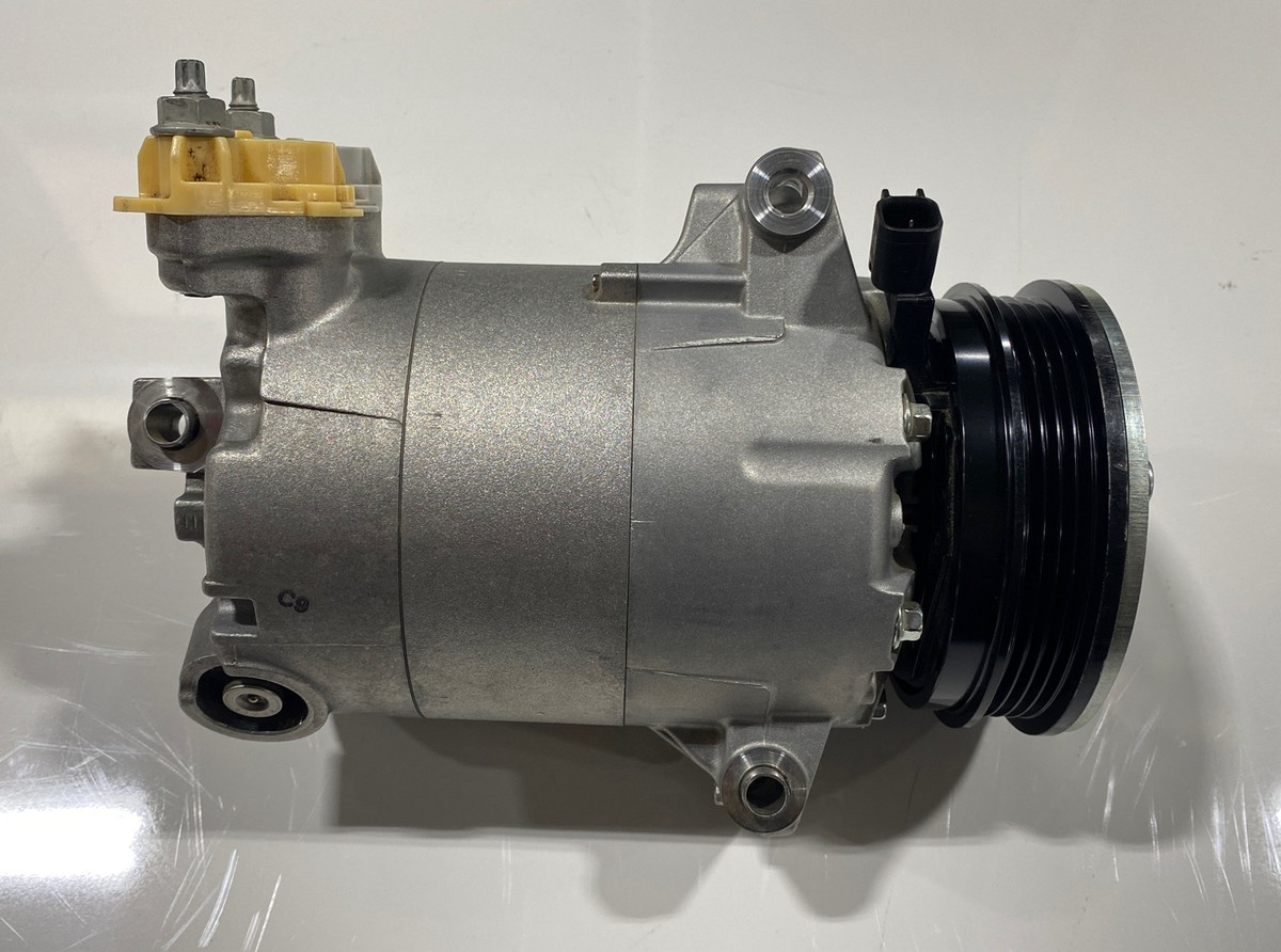 Lốc Điều Hòa 2.2 Ford Ranger OEM 19D629BC-formoto