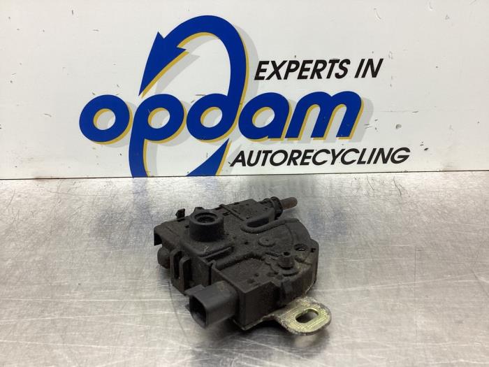 Ổ Khóa Ngậm Capo Trước Ford Transit Mã phụ tùng xs4116700AG