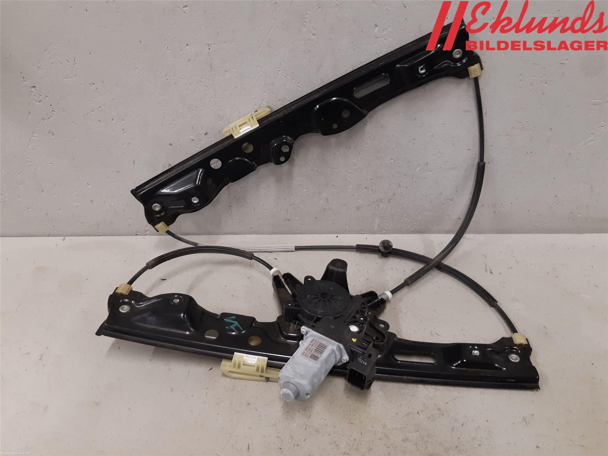 Compa Nâng Hạ Kính Trước Trái Ford Ranger Mã phụ tùng AB392123201CG