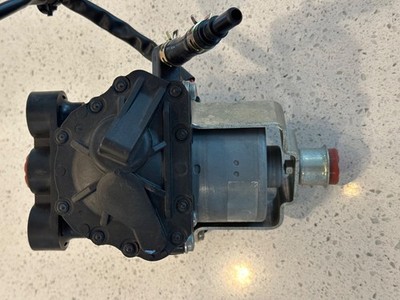 Bệ Bước Chân Bên Trái Ford Everest Mã phụ tùng EB3B16451AJ5GAX