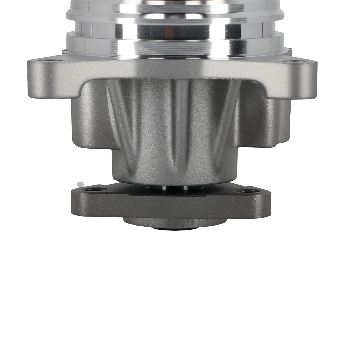 Bơm Nước Động Cơ 2.0 Ford Mondeo Mã phụ tùng L32715100A