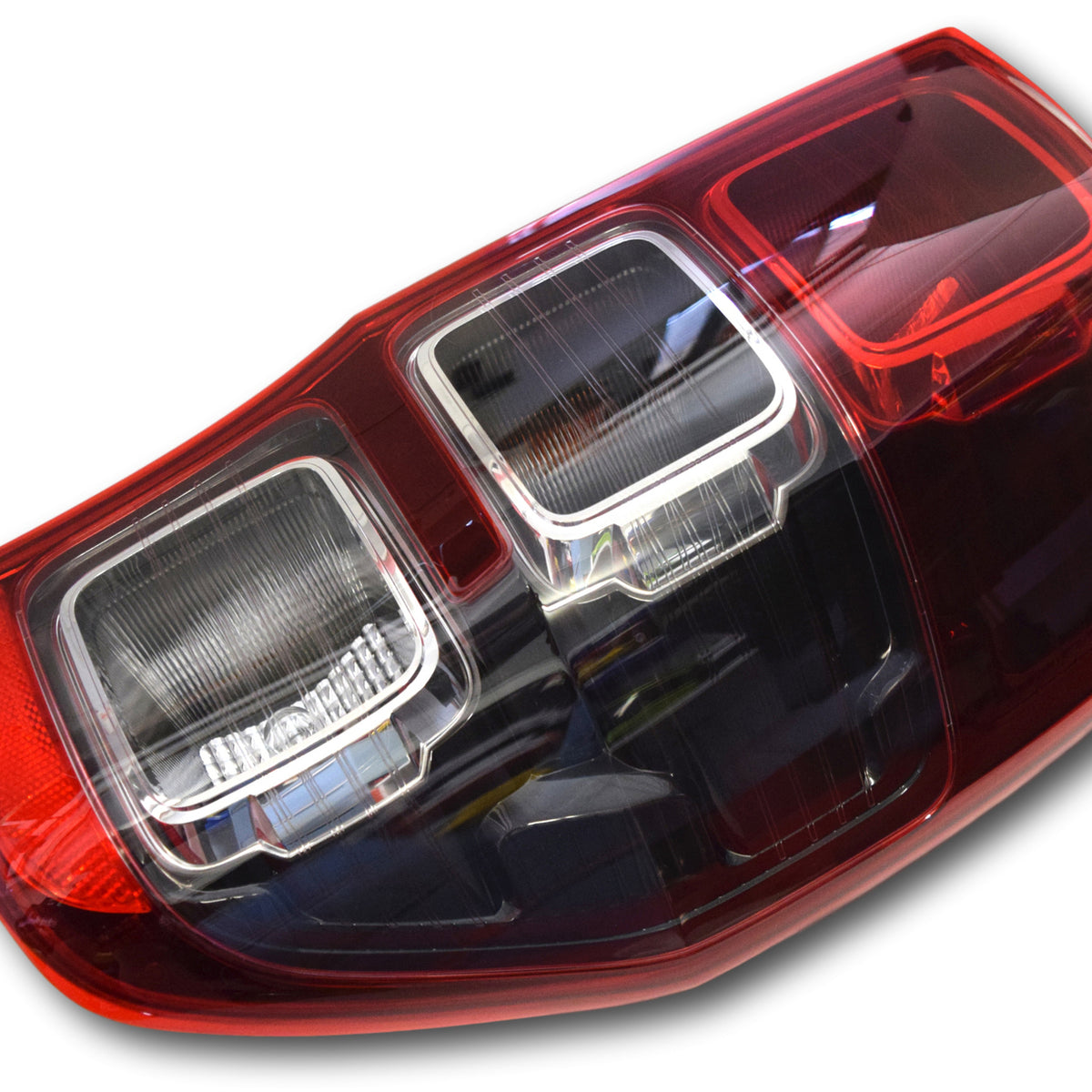 Đèn Hậu Phải Lòng Xám Ford Ranger Mã phụ tùng EB3Z13404L