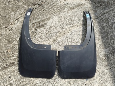 Chắn Bùn Bánh Sau Phải Phải Ford Ranger Mã phụ tùng eb3b28401c