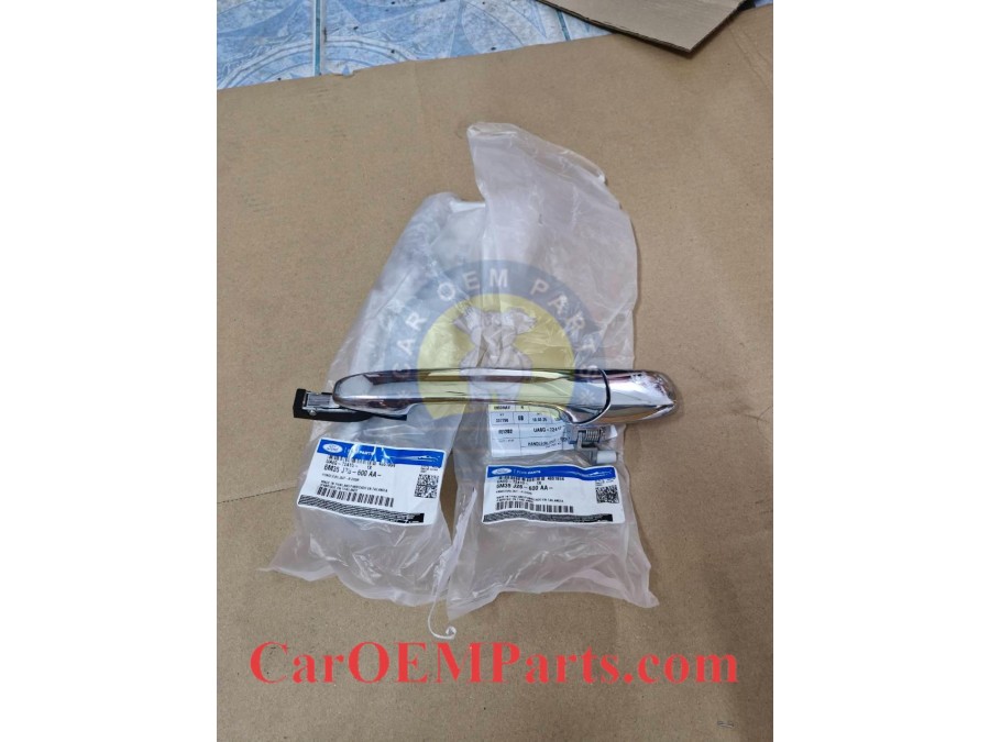 Tay Mở Cửa Ngoài Sau Trái Ford Everest Mã phụ tùng ua6g73410