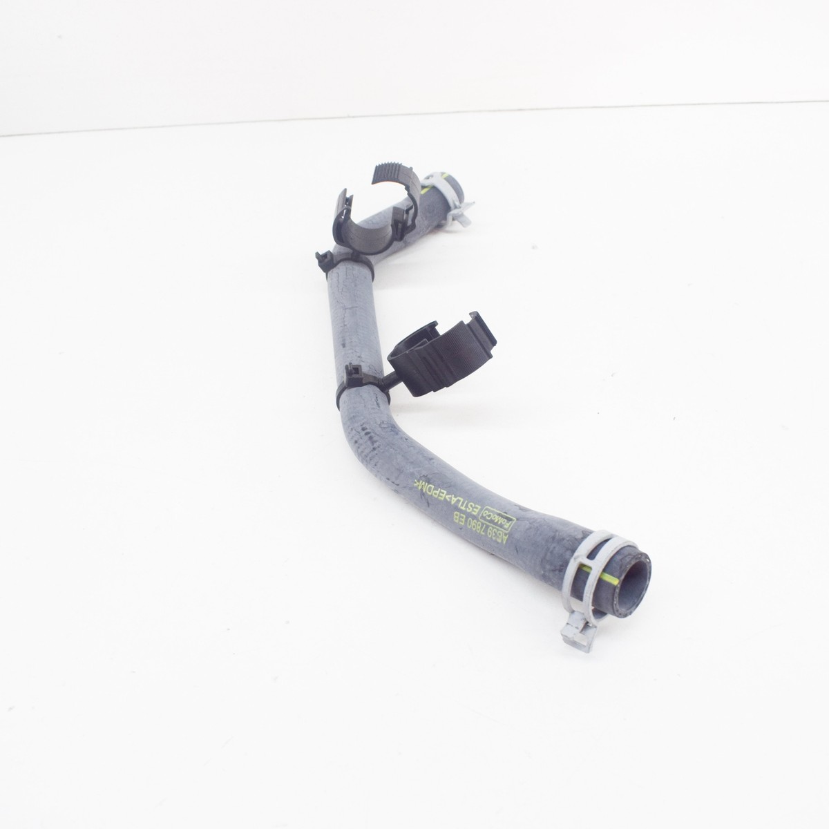 Ống Tuy Ô Két Nước Ford Ranger Mã phụ tùng AB397890EB