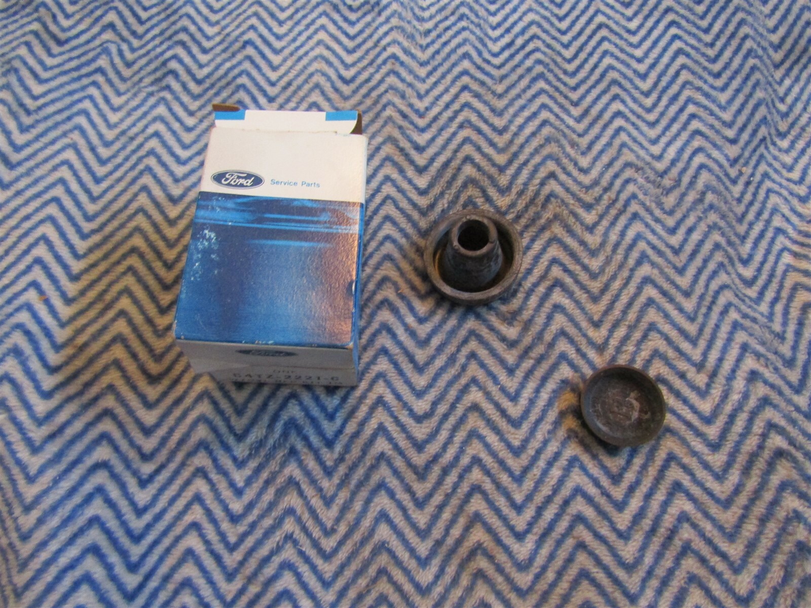 Lọc Dầu Động Cơ Ford Ranger OEM C-1121