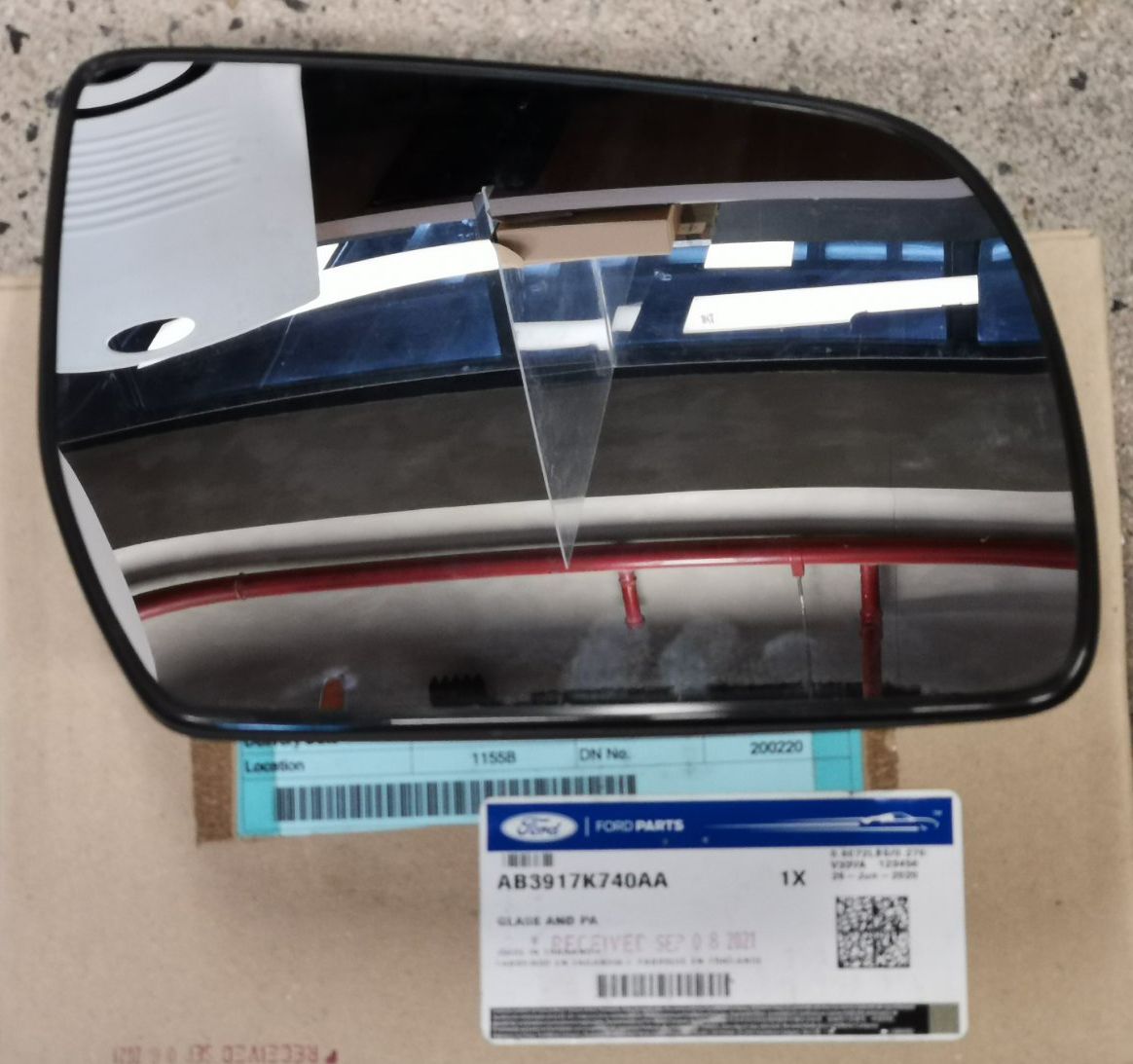 Mặt Gương Phải Ford Everest Mã phụ tùng AB3917K740AA