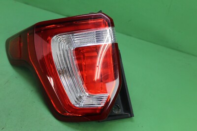Đèn Hậu Trái Ford Explorer Mã phụ tùng FB5313B505AE