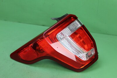 Đèn Hậu Trái Ford Explorer Mã phụ tùng FB5313B505AE