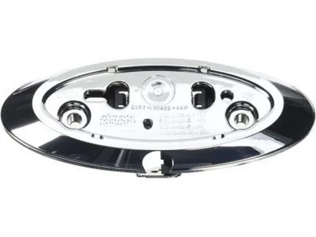 Logo Cản Có Camera Lùi Ford Ranger Mã phụ tùng AL3Z19H511A