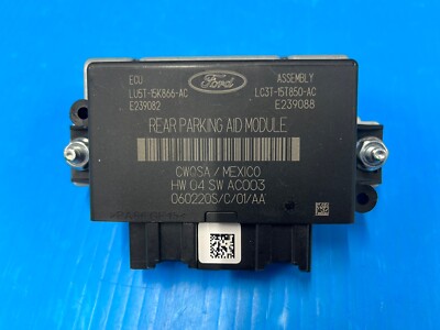 Đèn Hậu Phải Ford Transit OEM TYC118093