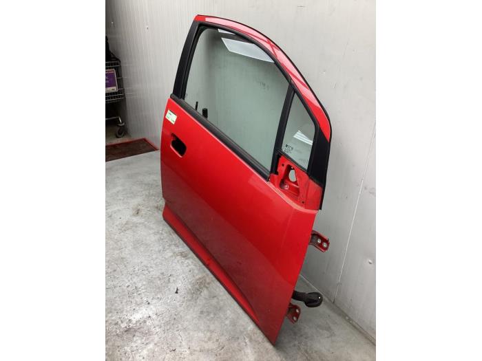 Cánh Cửa Trước Phải Chevrolet Spark OEM 95158918
