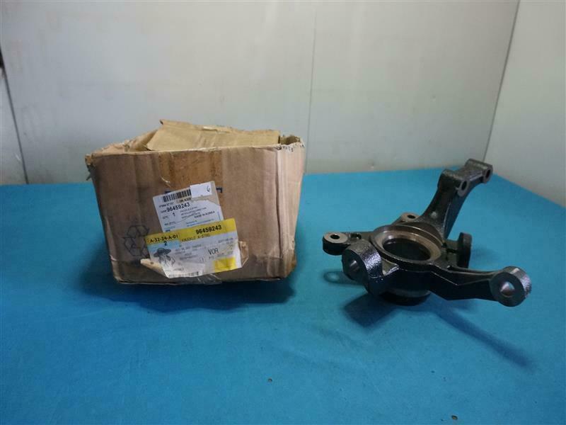 Trụ Lái Phải / Ngõng May Ơ Phải Chevrolet Aveo Mã phụ tùng 96459243