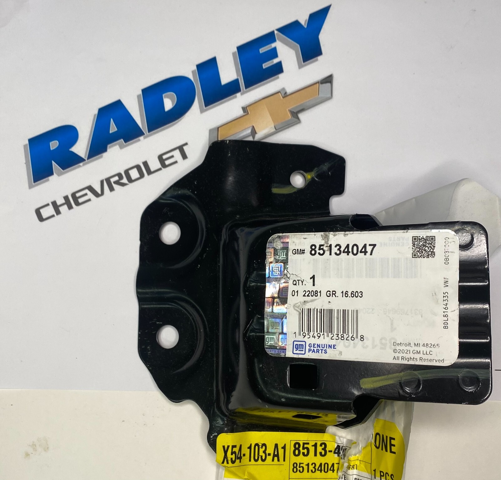 Kính Chắn Gió Chevrolet Cruze OEM 95134012