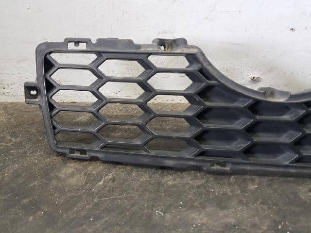 Lưới Đèn Gầm Phải Chevrolet Captiva Mã phụ tùng 96623661