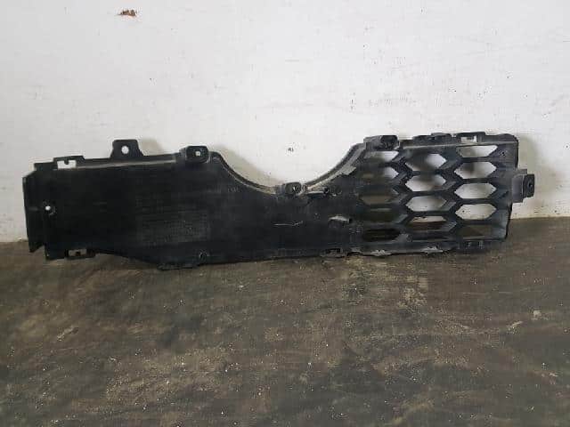 Lưới Đèn Gầm Phải Chevrolet Captiva Mã phụ tùng 96623661