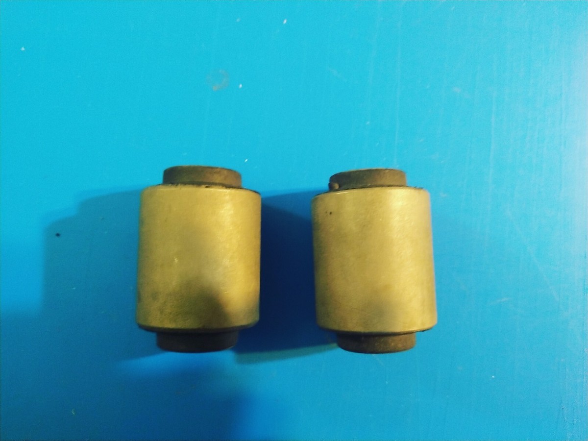 Giá Bắt May Ơ Sau Trái Chevrolet Captiva Mã phụ tùng 96626433