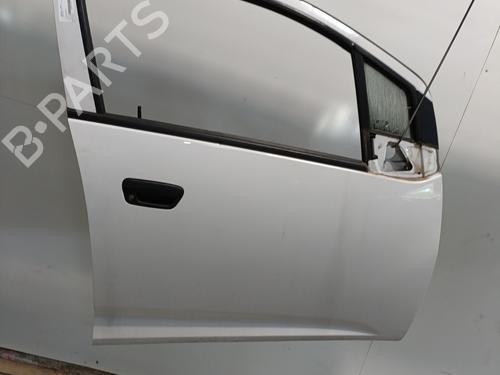 Cánh Cửa Trước Phải Chevrolet Spark Mã phụ tùng 95034197