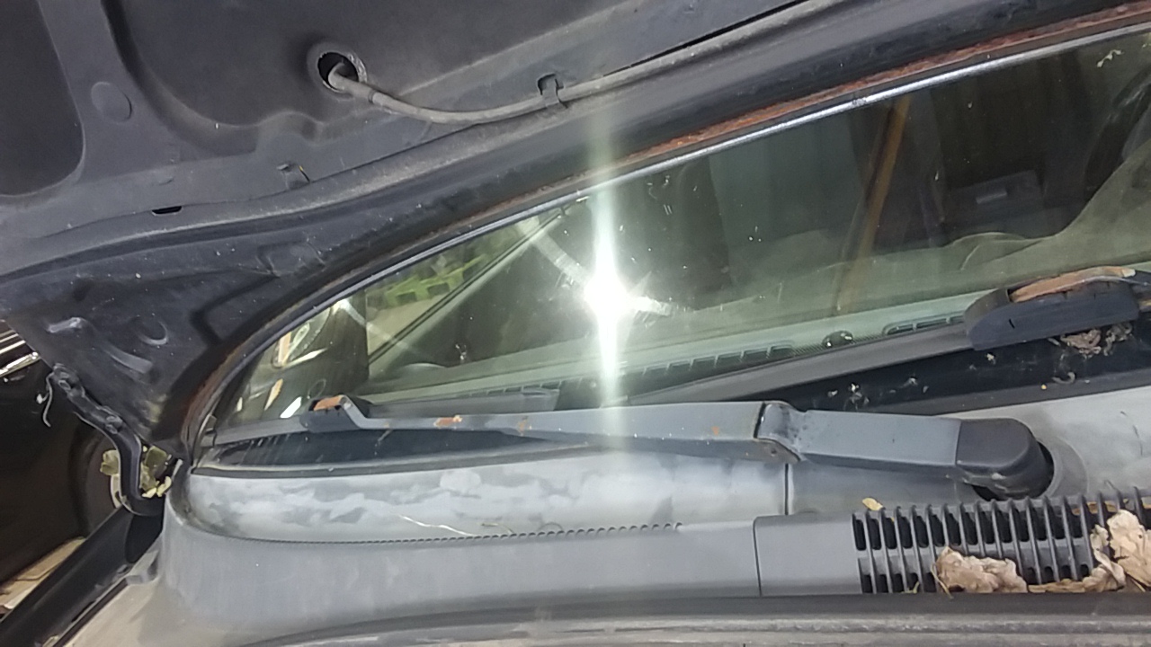 Cần Gạt Mưa Phải Chevrolet Lacetti Mã phụ tùng 95211019