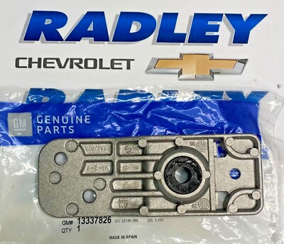 Giá Bắt Két Nước Dưới Chevrolet Cruze Mã phụ tùng 13337826
