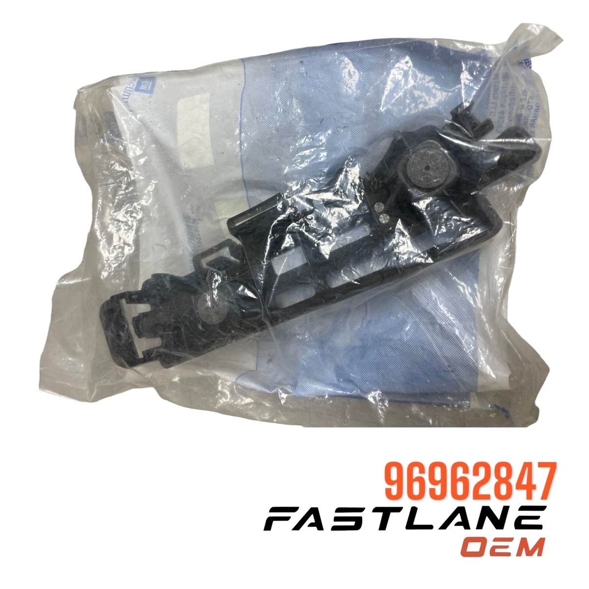 Cài Cản Sau Trái Ngắn Chevrolet Cruze Mã phụ tùng 96962847