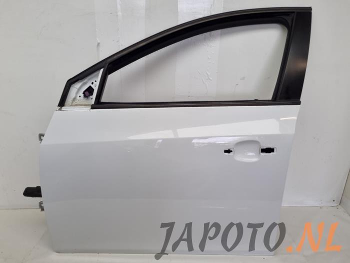 Cánh Cửa Trước Trái Chevrolet Lacetti Mã phụ tùng 95987757