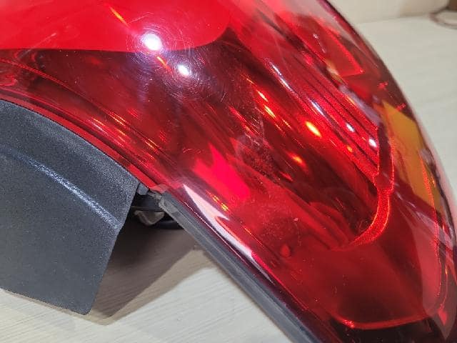 Đèn Hậu Phải Có Led Chevrolet Captiva Mã phụ tùng 42506233