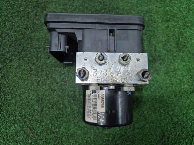 Cụm Điều Khiển Abs Chevrolet Orlando Mã phụ tùng 13356788