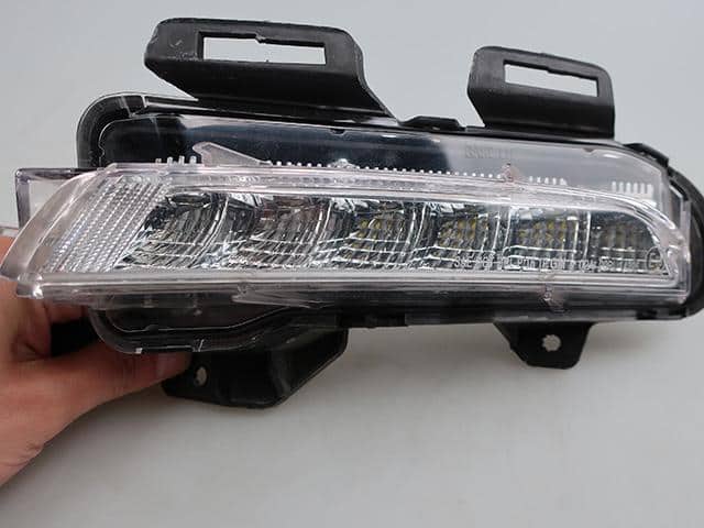 Đèn Led Ban Ngày Trái Chevrolet Cruze Mã phụ tùng 42340860