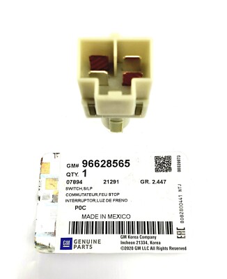 Công Tắc Đèn Phanh Chevrolet Captiva Mã phụ tùng 96628565
