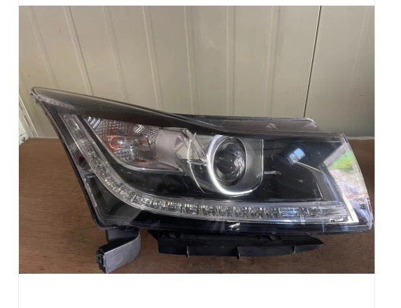 Đèn Pha Trái Có Led Chevrolet Cruze Mã phụ tùng 42516683