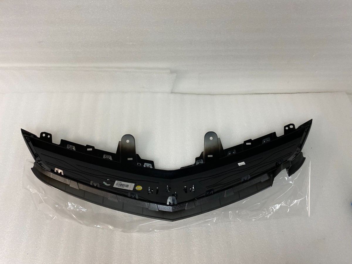 Gương Chiếu Hậu Trái - Có Ốp Mạ Chevrolet Colorado Mã phụ tùng 94710900