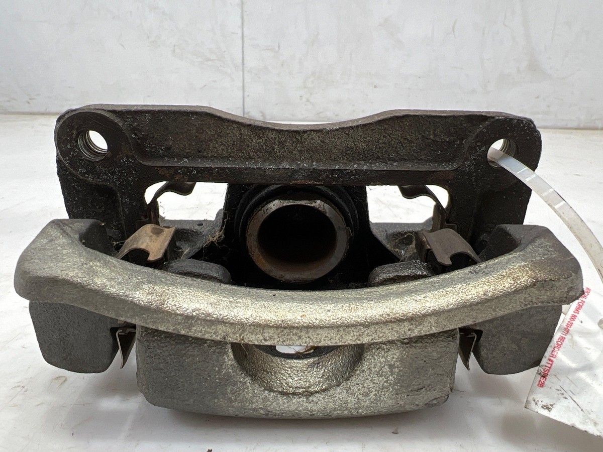 Cụm Xương Phanh Sau Trái Chevrolet Captiva Mã phụ tùng 96626074