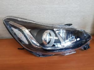 Đèn Pha Phải Chevrolet Trax Mã phụ tùng 42649630