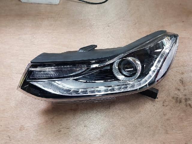 Đèn Pha Trái Chevrolet Trax Mã phụ tùng 42649629