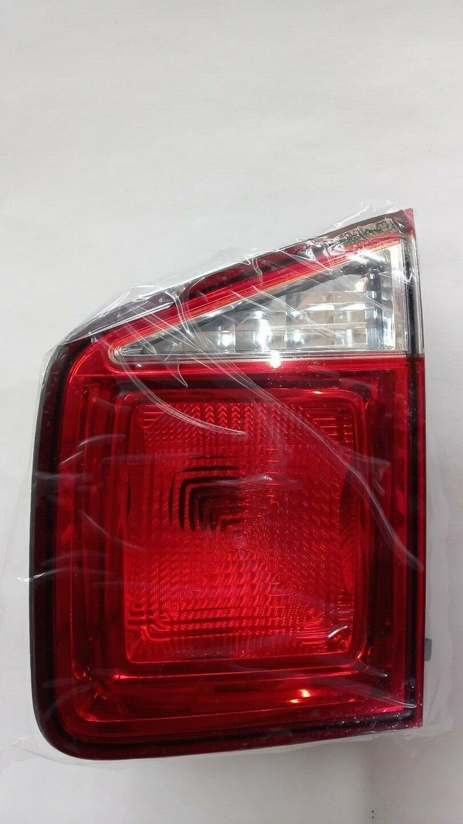 Đèn Hậu Trong Phải Chevrolet Orlando Mã phụ tùng 42334066