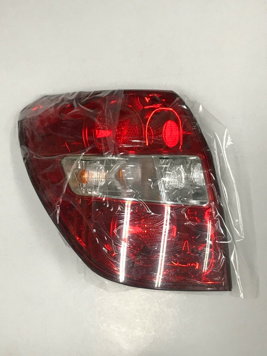 Đèn Hậu Trái Lòng Đỏ Chevrolet Captiva Mã phụ tùng 96626993