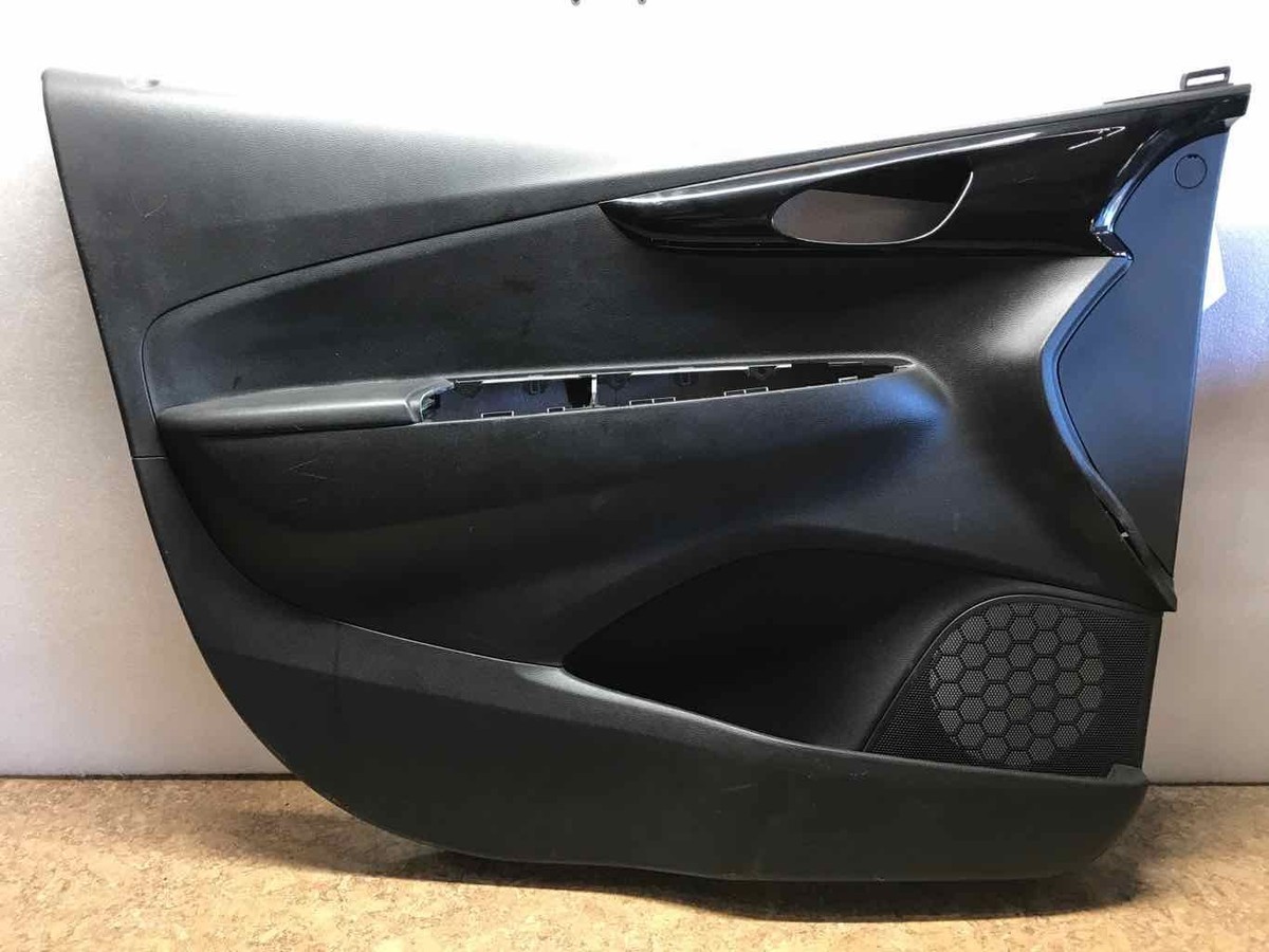 Nẹp Chân Kính Cánh Cửa Ngoài Trước Phải Chevrolet Spark Mã phụ tùng 96601517
