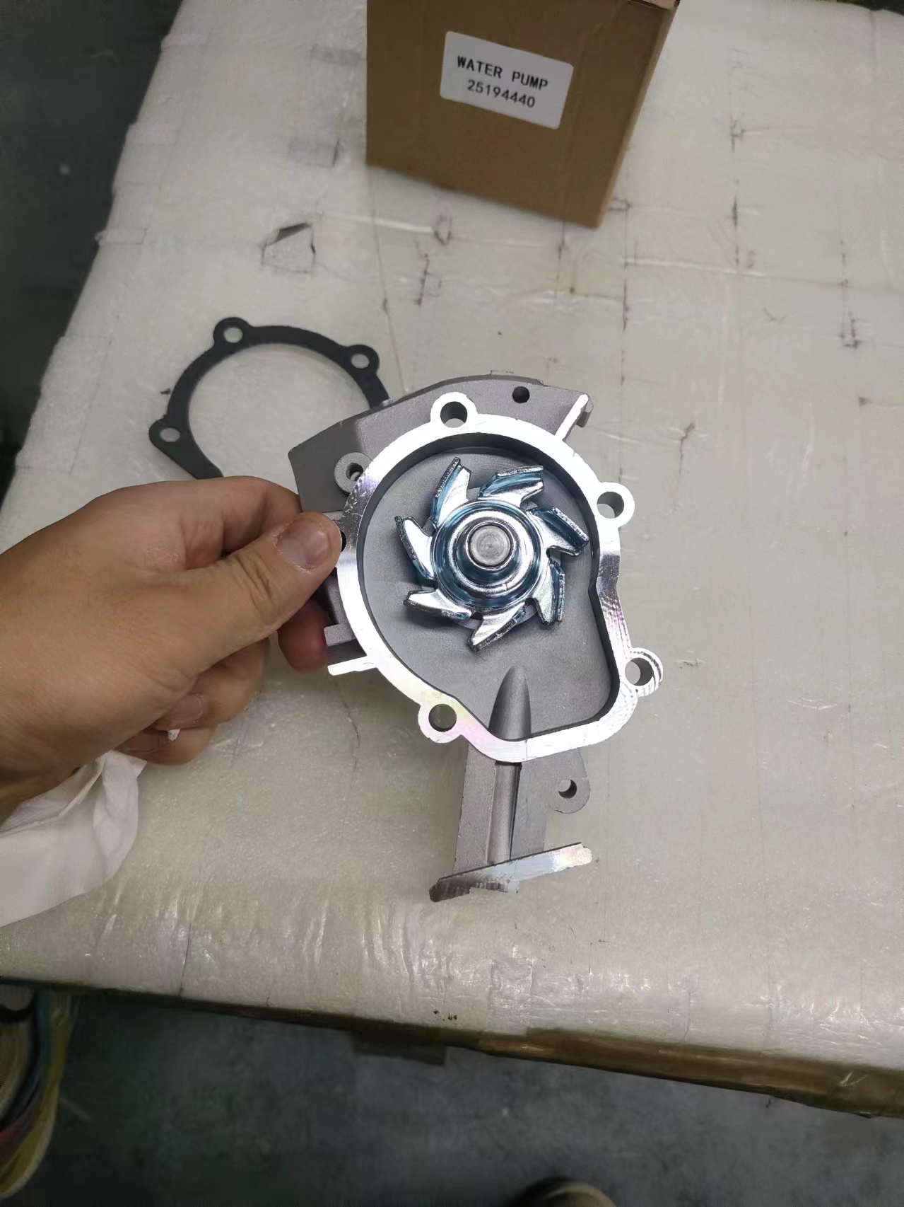 Bơm Nước Động Cơ Chevrolet Spark Mã phụ tùng 25194440-NAP