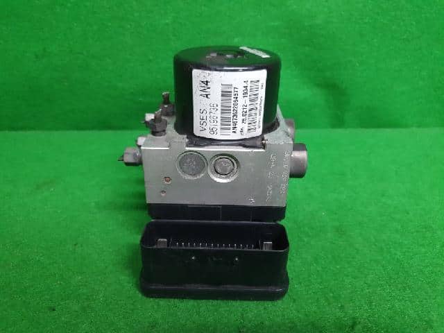 Đế Điện Cụm Abs (3 Hàng Van) Chevrolet Captiva Mã phụ tùng 95196742